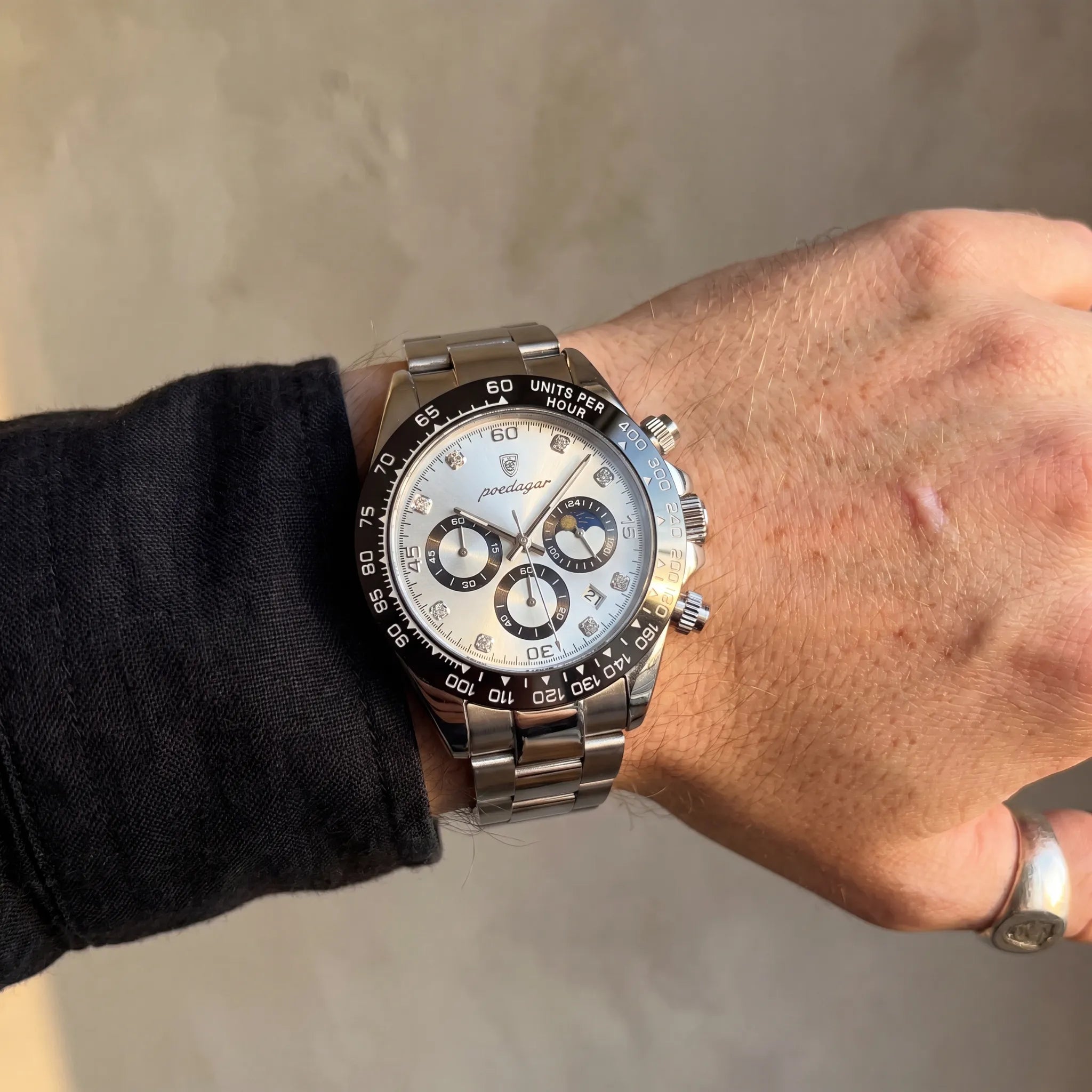 Poedagar Design Lunaison